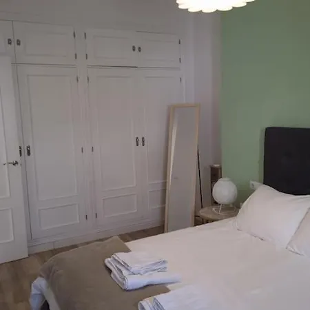 Centrico Con Terraza Y Parking Huelva